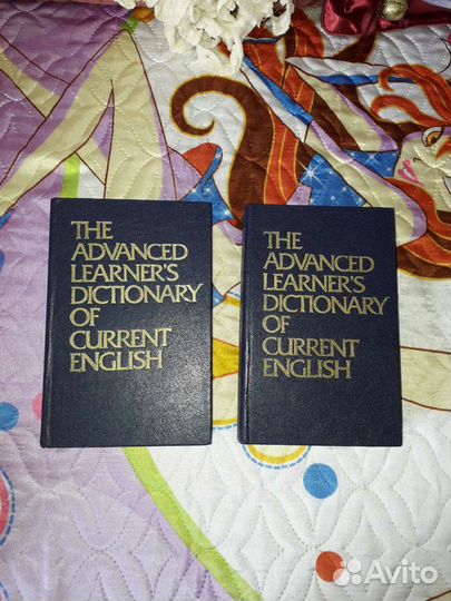 Словари Италии, арабского, английского языка