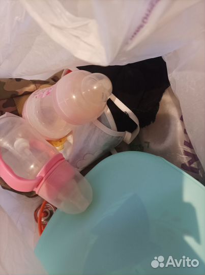 Детские вещи, игрушки и бутылочки