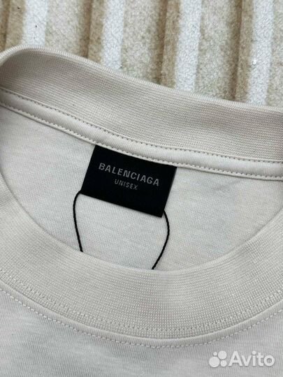 Balenciaga футболка IParis