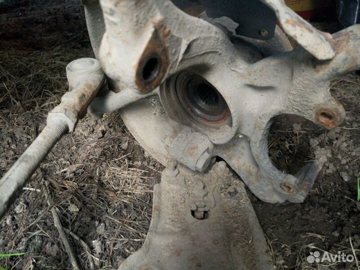 Поворотный кулак Гольф 2