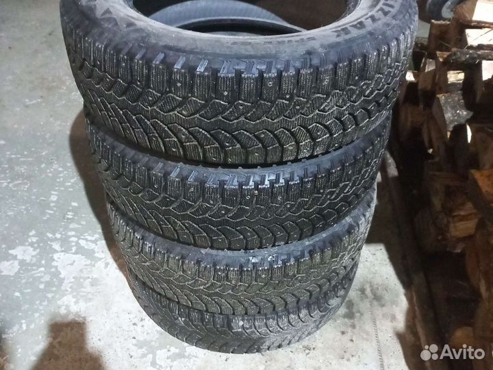 Bridgestone Blizzak LT 225/65 R17