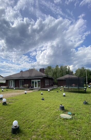 Дом 200 м² на участке 15 сот.