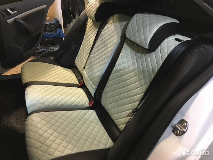 Чехлы автопилот ромб чер+бел Skoda Octavia A5