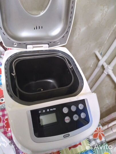 Продам хлебопечку