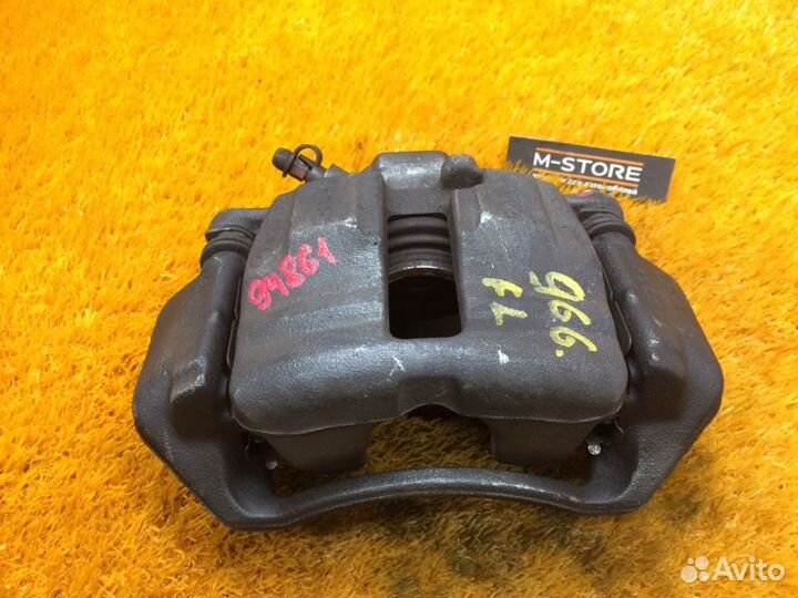 Суппорт передний левый Mercedes-Benz C-Class W203