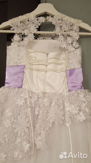 Платье праздничное