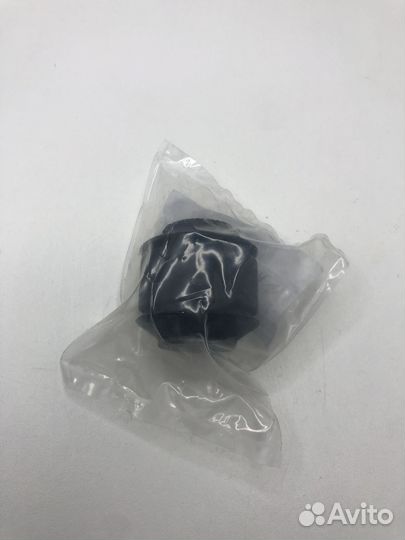 Сайлентблок nissan 562195X00A