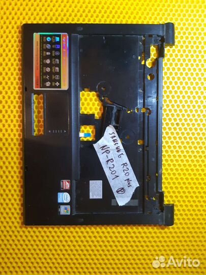Samsung NP-R201 R20plus, Топкейс, верхняя часть