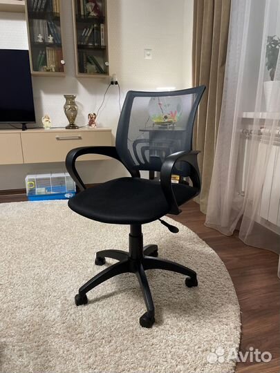 Компьютерное кресло