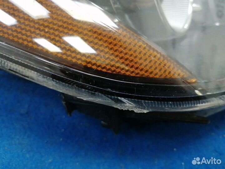 Фара правая ксенон EH10-51030 Mazda CX-7