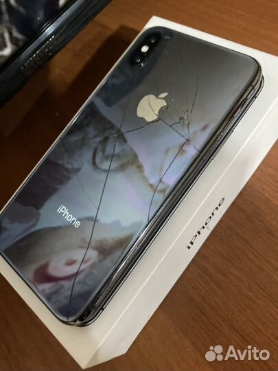 iPhone X, 64 ГБ