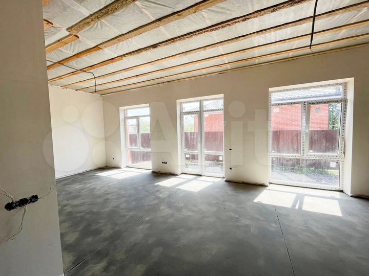 Дом 95 м² на участке 2,5 сот.