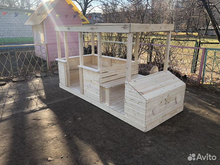 Детская машинка на площадку