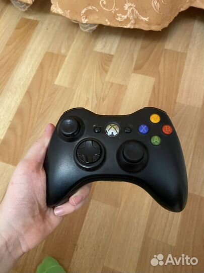 Xbox 360, геймпад,провод питания,hdmi провод,1игра