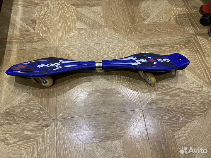 Роллерсерф со светящимися колесами