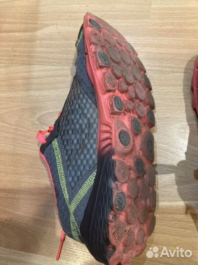 Кроссовки беговые женские 40 размер
