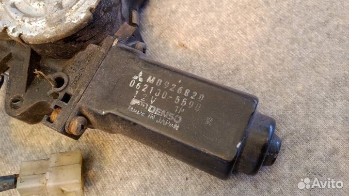 Стеклоподъемник задний правый Mitsubishi Galant 7