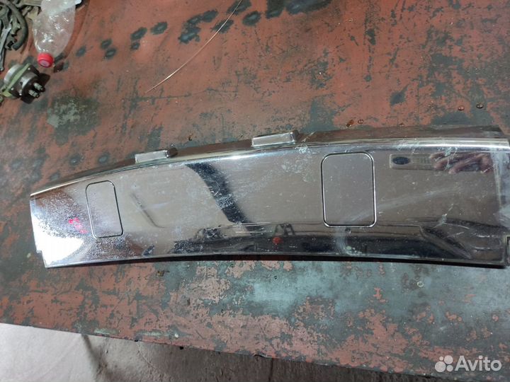 Хромированная накладка кенгурятника Honda CRV RD1