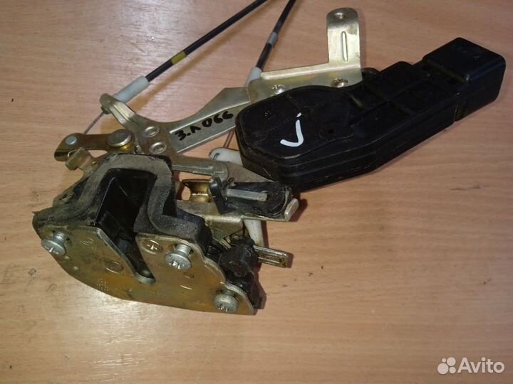 Lifan Solano 620 замок двери задней левой