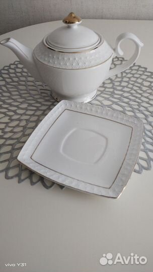 Чайник и блюдо