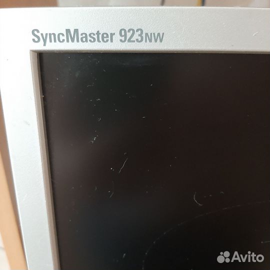 Монитор samsung Sync Master 923 NW