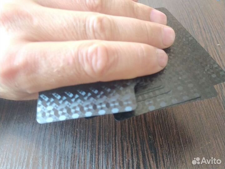 Черные пластиковые игральные карты