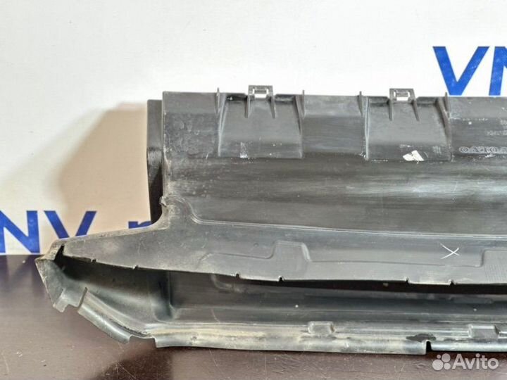 Воздуховод радиатора Volvo V40 2015