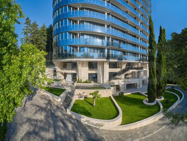 3-к. квартира, 105,3 м², 8/27 эт.