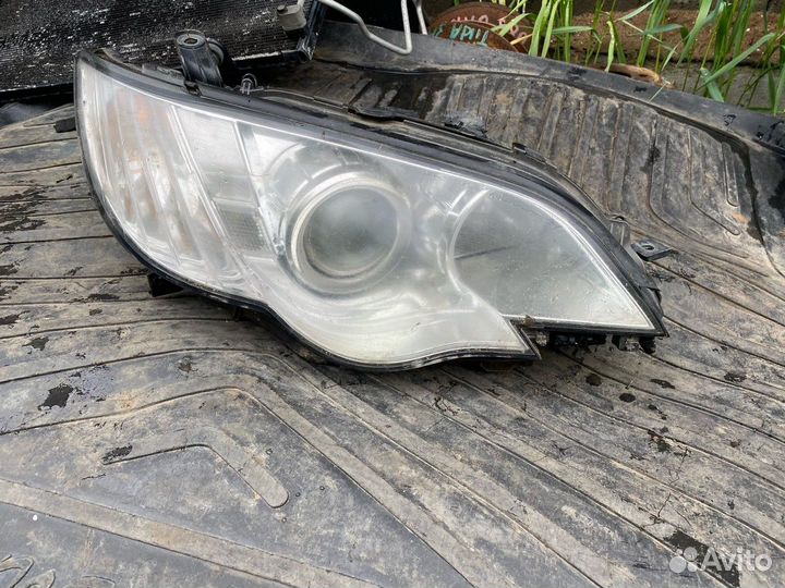 Фара правая (Subaru Outback)