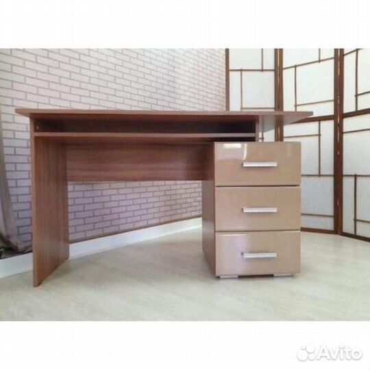 Письменный стол Симба