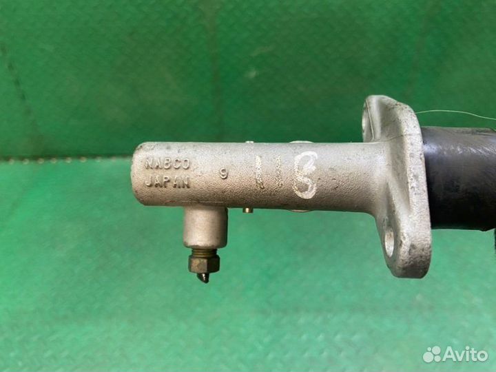 Главный цилиндр сцепления Mitsubishi Space Star