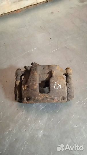 Суппорт тормозной передний правый Ford Transit 7