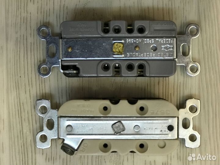 Трансформатор 220в - 110в 500Вт / Розетки Hubbell