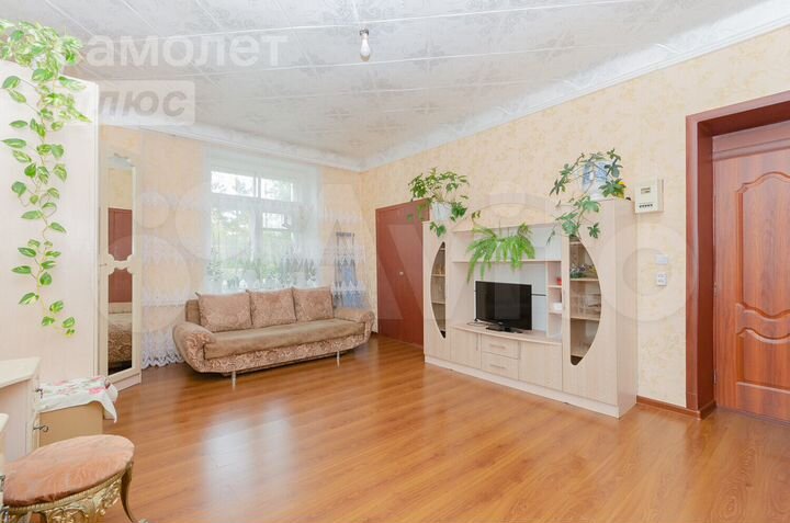 Комната 24 м² в 1-к., 4/4 эт.