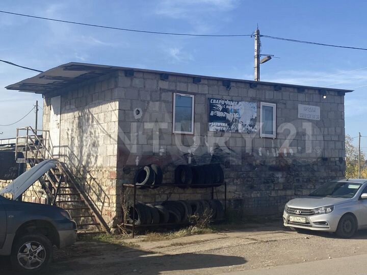 Гараж, > 30 м²