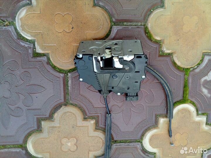 Замок переднийправый и левый боксер, джампер, дука