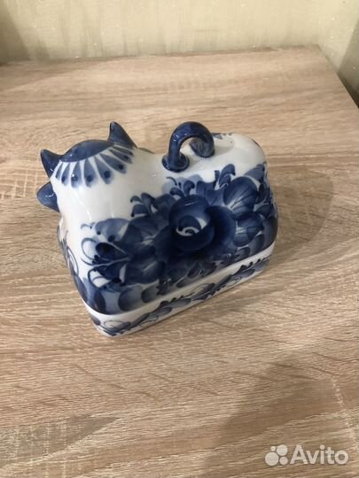 Гжель масленка му-му