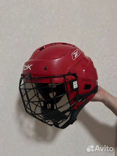 Шлем хоккейный