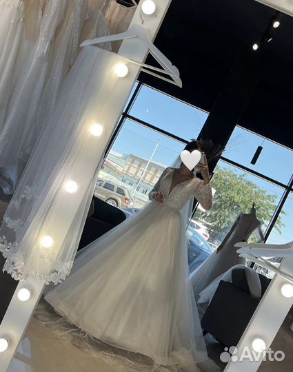 Свадебное платье