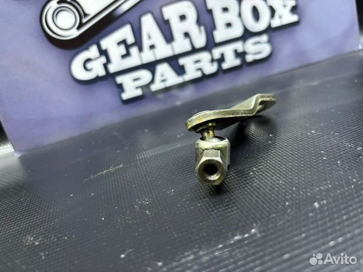 Кронштейн троса кпп Citroen Xsara 4HP14 2000