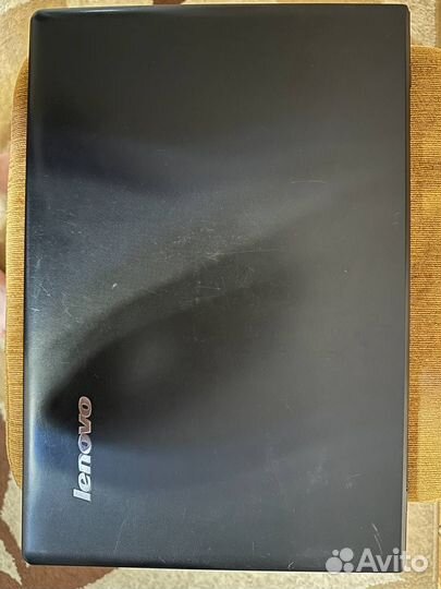 Ноутбук lenovo бу (работать или на запчасти)