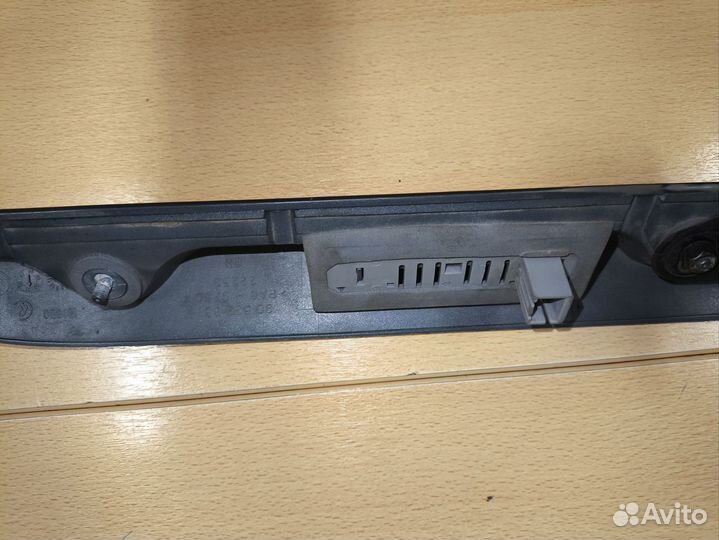 Opel zafira а, накладка двери багажника