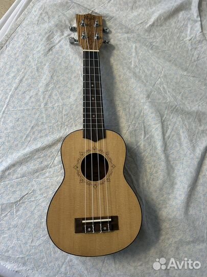 Укулеле flight DUS 320 SP/ZEB