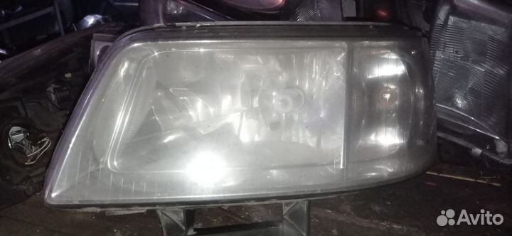 Volkswagen transporter фара левая