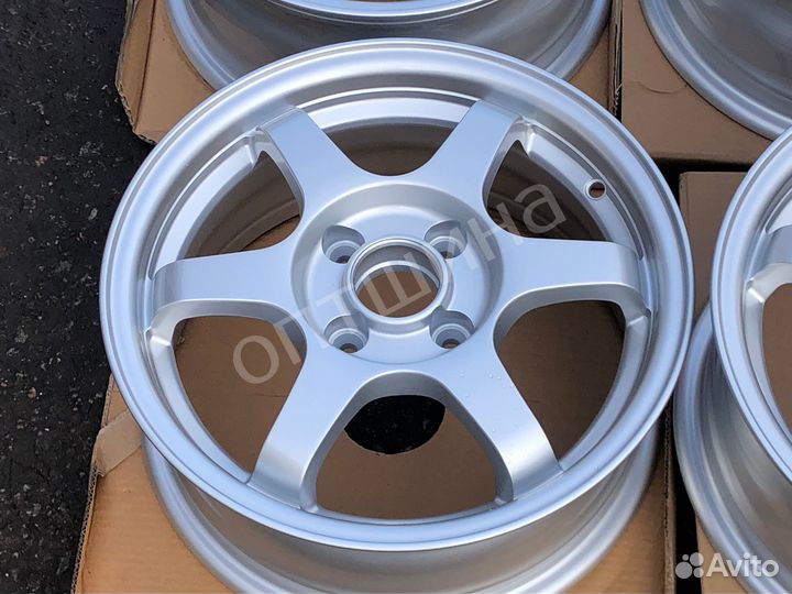 R15 дизайн volk silver 4-100 новые диски