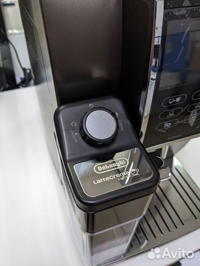 Кофемашина DeLonghi 370.95T Италия