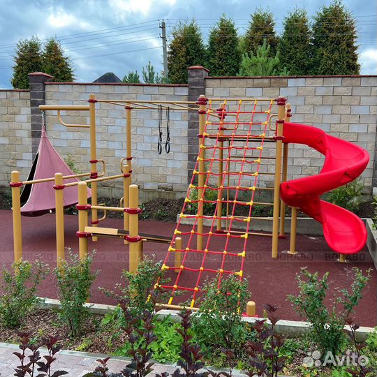 Спортивный уличный комплекс