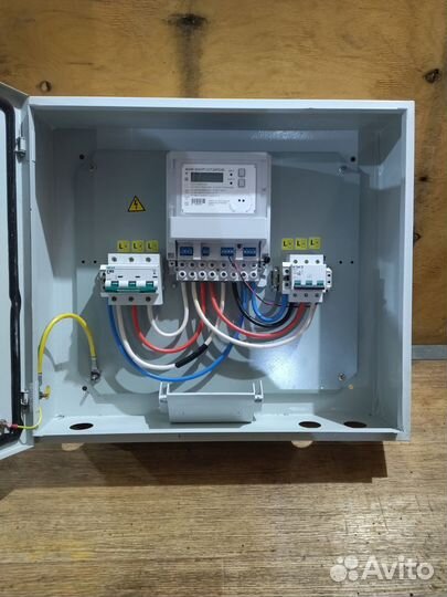 Ящик металлический