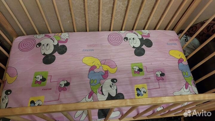 Детская кроватка с ортопедическим матрасом