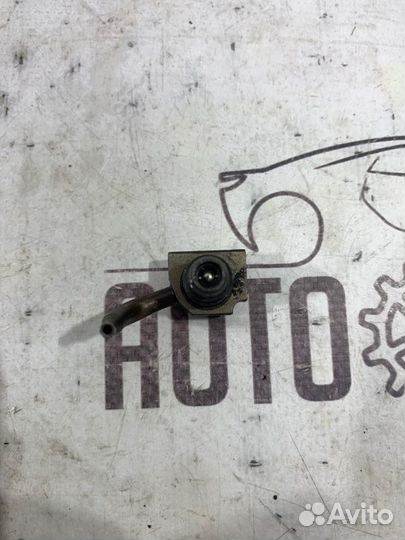 Форсунка масляная Audi Q5 8R CDN 2011